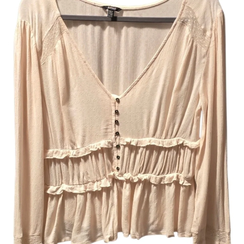 Buffalo David Bitton Cream Ruffle-Trim Long Sleeve V-Neck Top - Picture 1 of 6